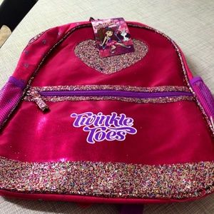I have 6 little girls backpacks color pink sparkles .they are twinkle toes .
